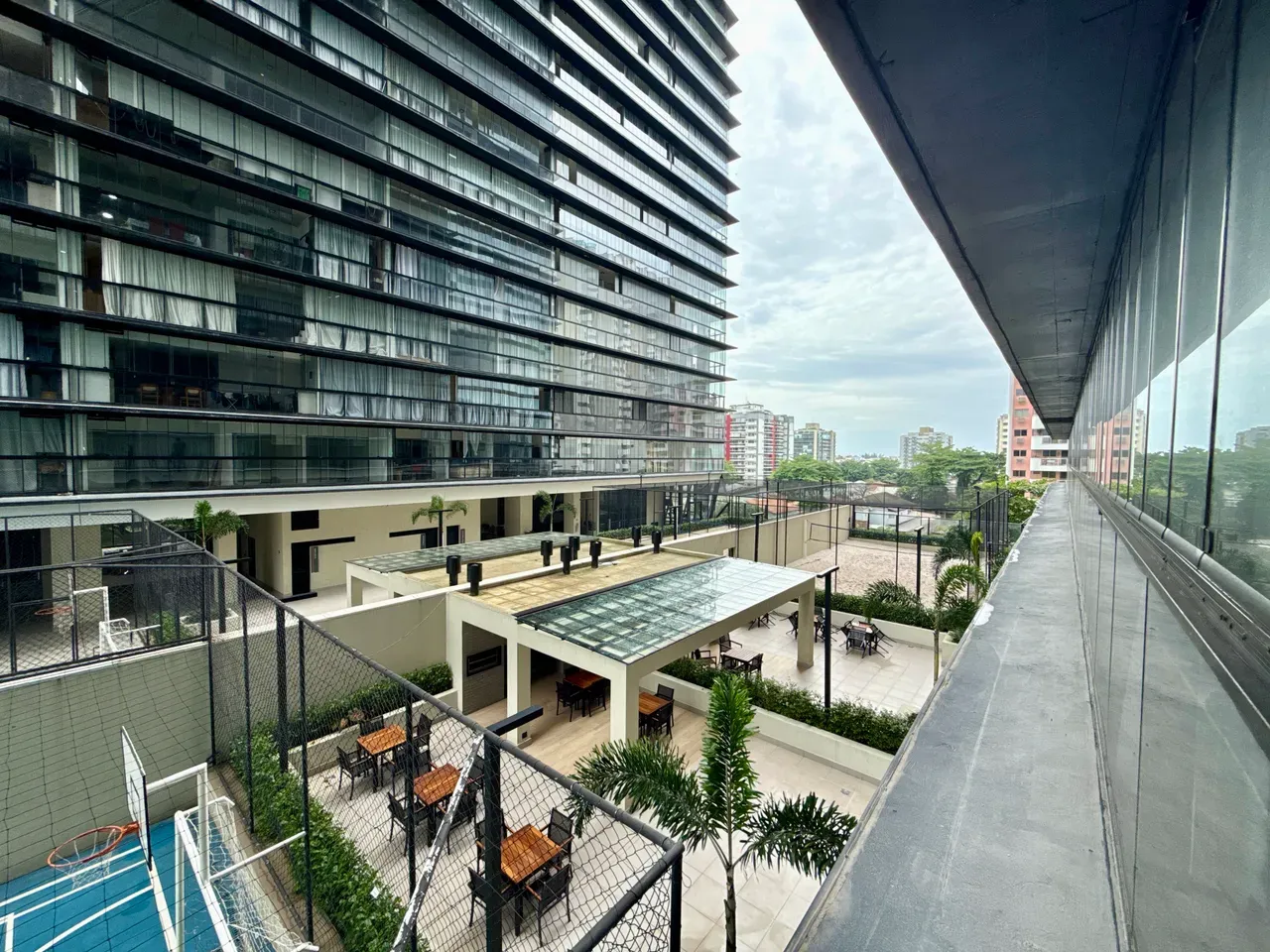 2 quartos e janelas do piso ao teto: apartamento de 84 m² — photo 9