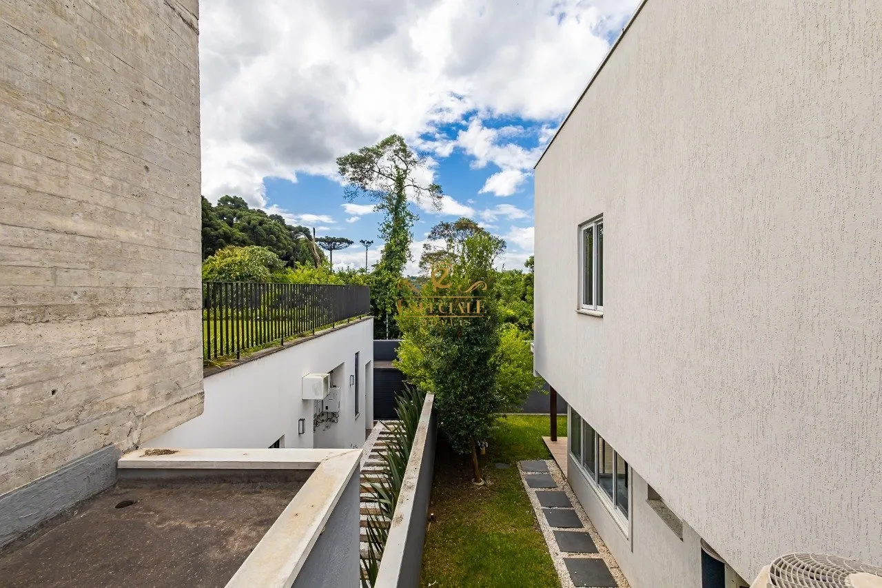 Condo house with 4 bedrooms and a private garden — photo 39