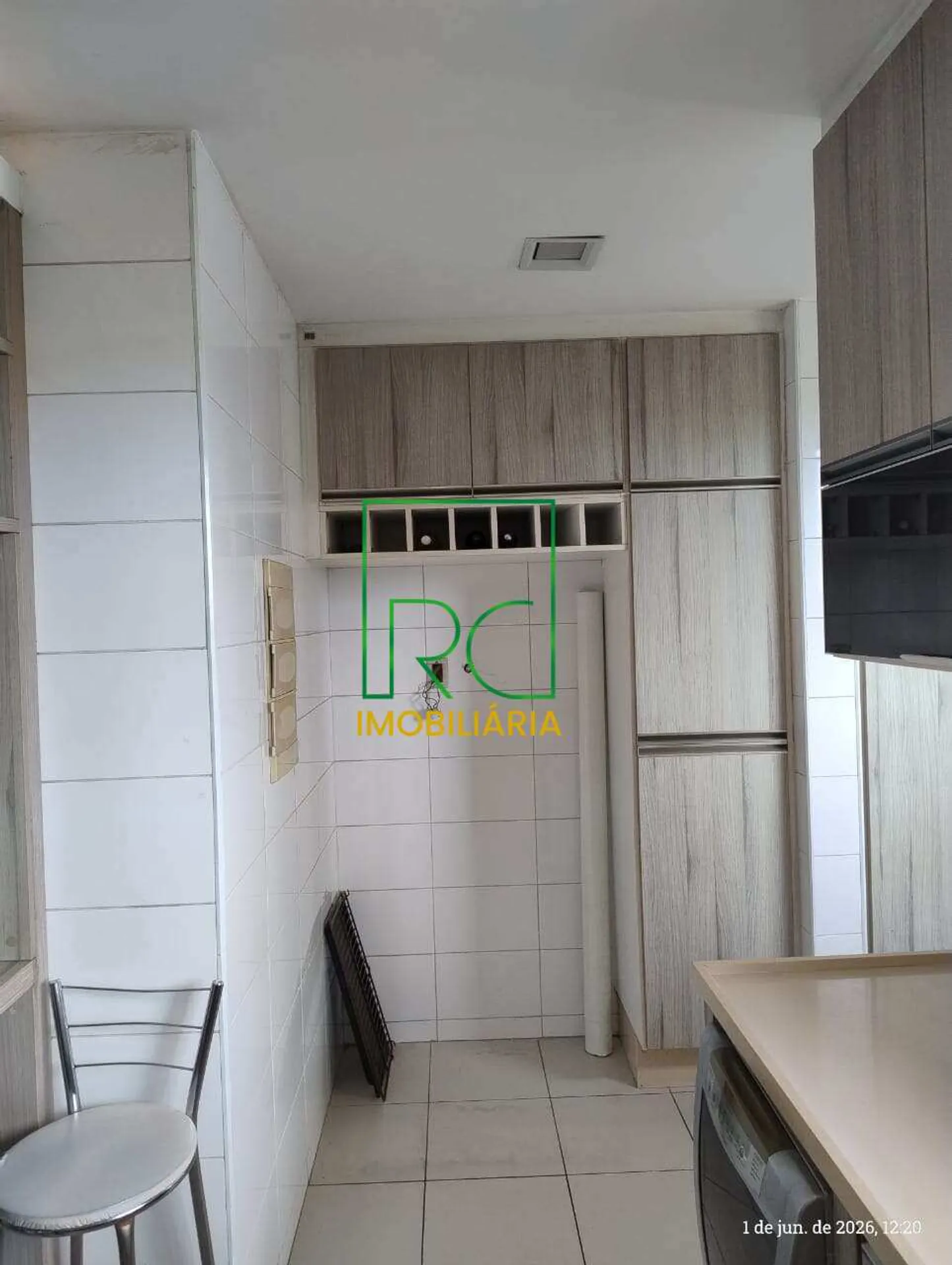 234 m² unfurnished apartment with 4 en-suite bedrooms — photo 34