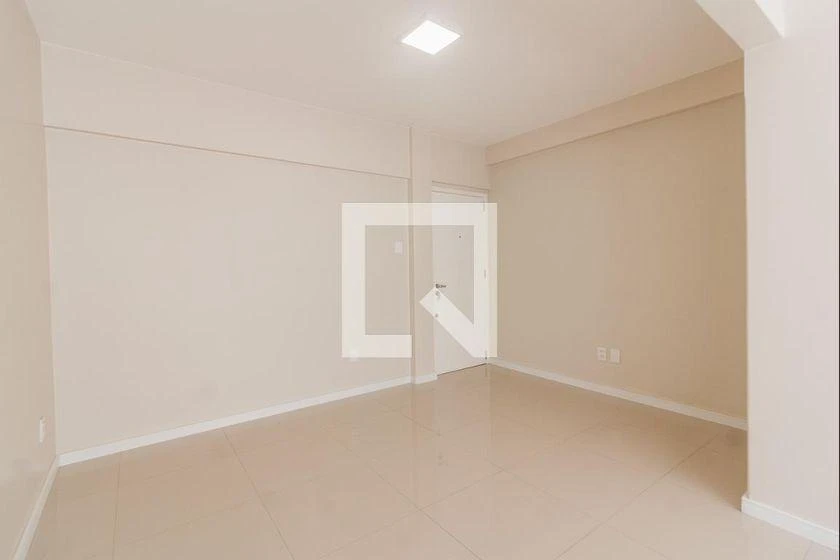 Apartamento sem mobília com 1 quarto e 1 banheiro — photo 7