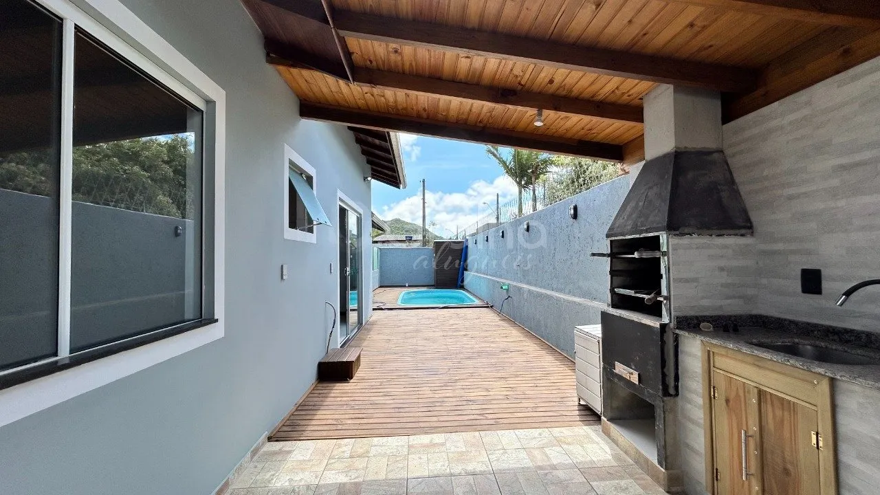 2-bedroom house, 1 with its own bathroom, 143 m² — photo 9
