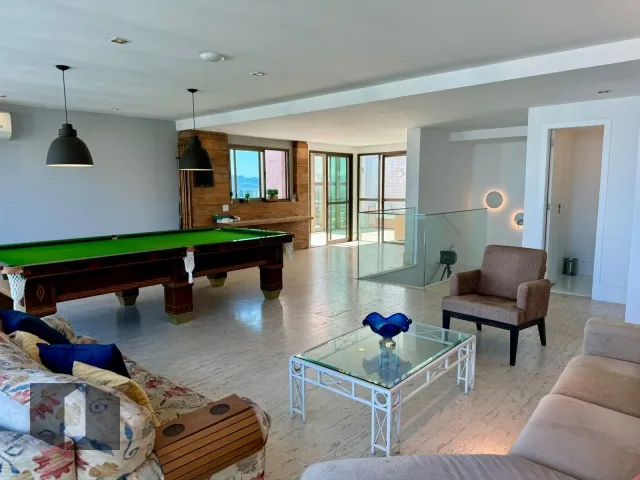 Furnished penthouse apartment with 5 bedrooms and 5 baths — photo 36