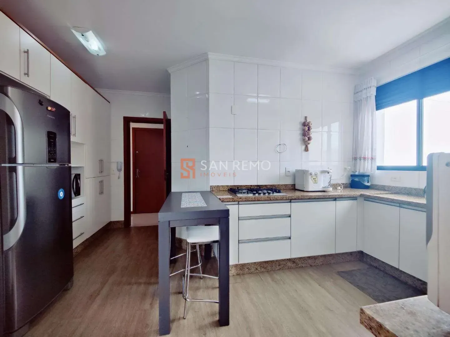 Мебльована квартира з 3 спальнями, 2 власними ваннами і приватним BBQ — photo 19