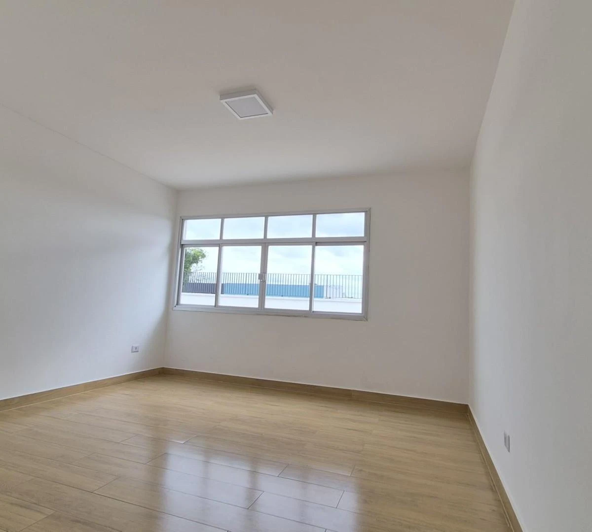 Квартира: 2 спальні, 1 з власною ванною кімнатою, 110 м² — photo 10