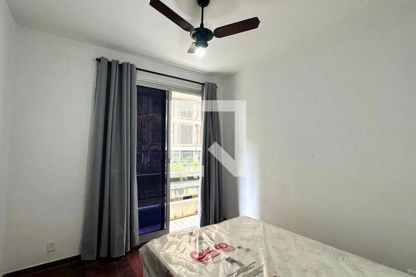 Glass-enclosed balcony in a 4-bedroom apartment, 113 m² — photo 17