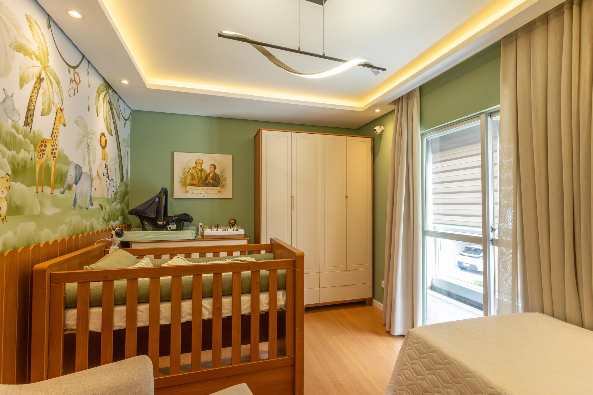 Bathtub in a 3-bedroom house, 180 m² — photo 6