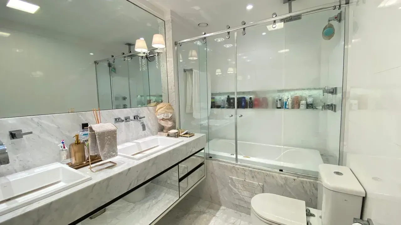 Apartamento de 256 m² com 4 suítes e 5 banheiros — photo 24