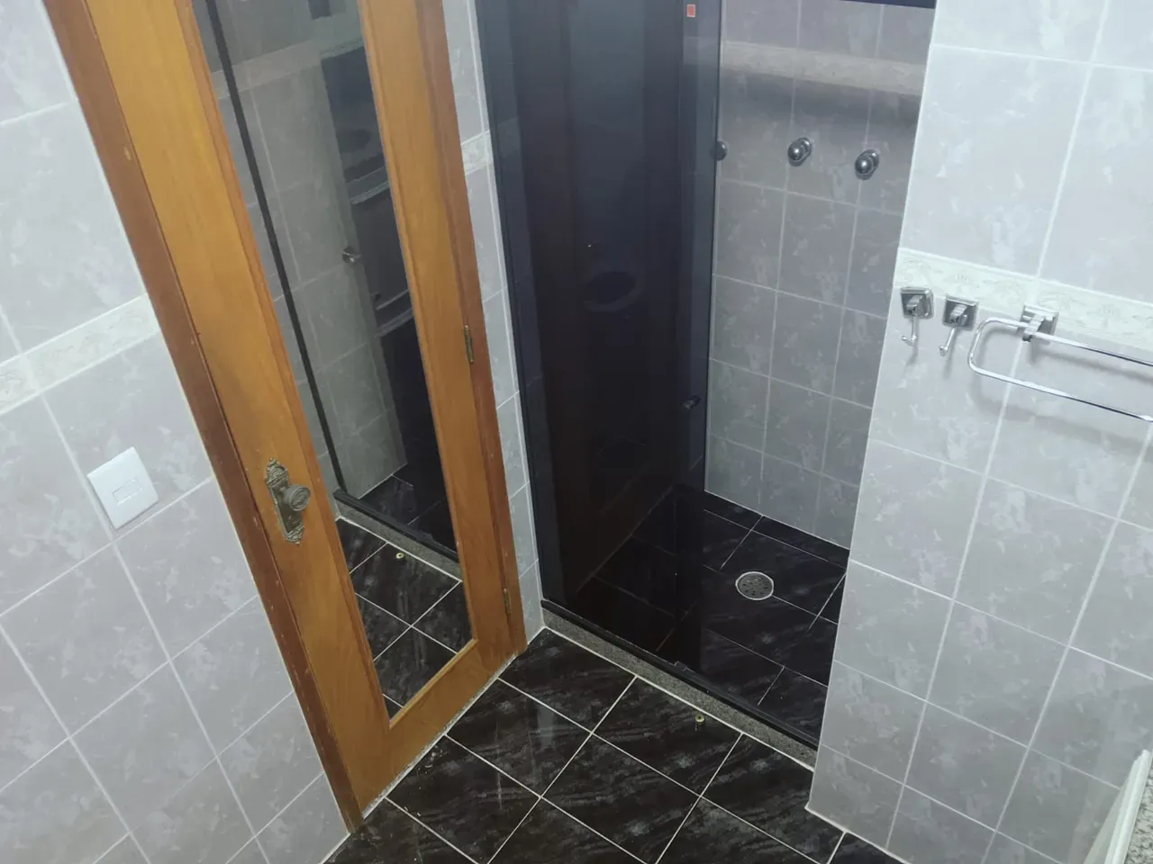 Rental apartment with 3 bedrooms, 3 baths and 140 m² — photo 47