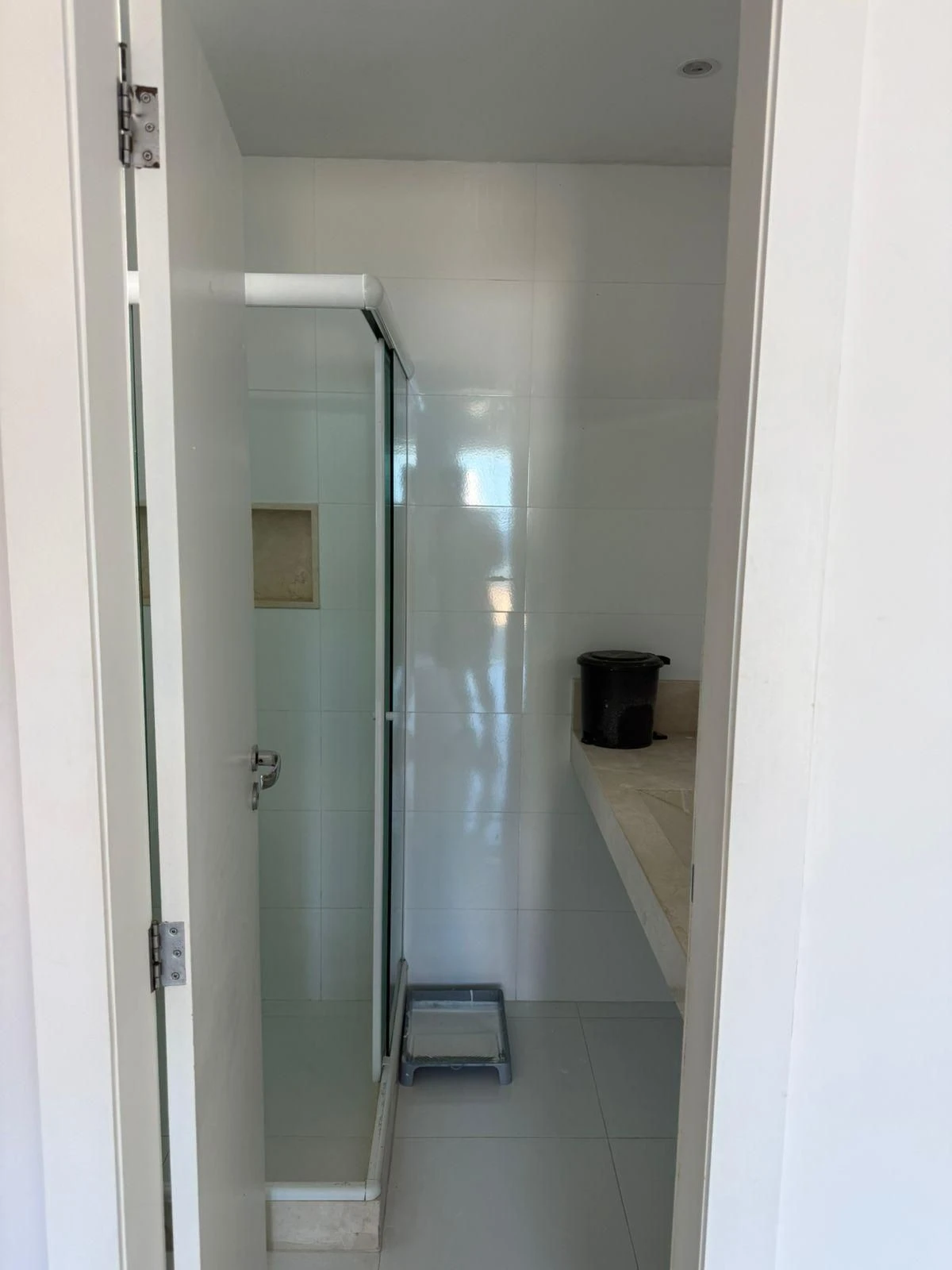 Unfurnished house with 3 en-suite bedrooms and 5 baths — photo 17