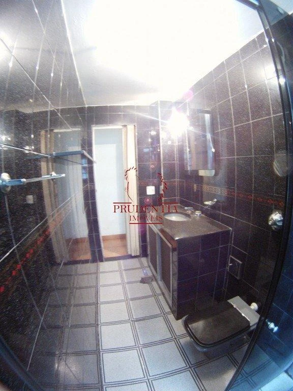 2-bedroom apartment with a separate kitchen and 45 m² — photo 11