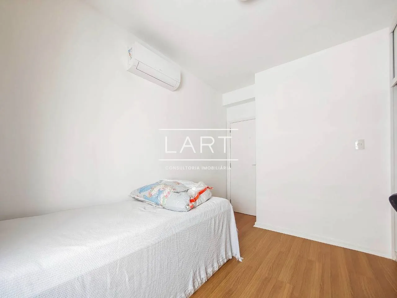 Apartamento de 310 m² com lava-louças e banheira — photo 33