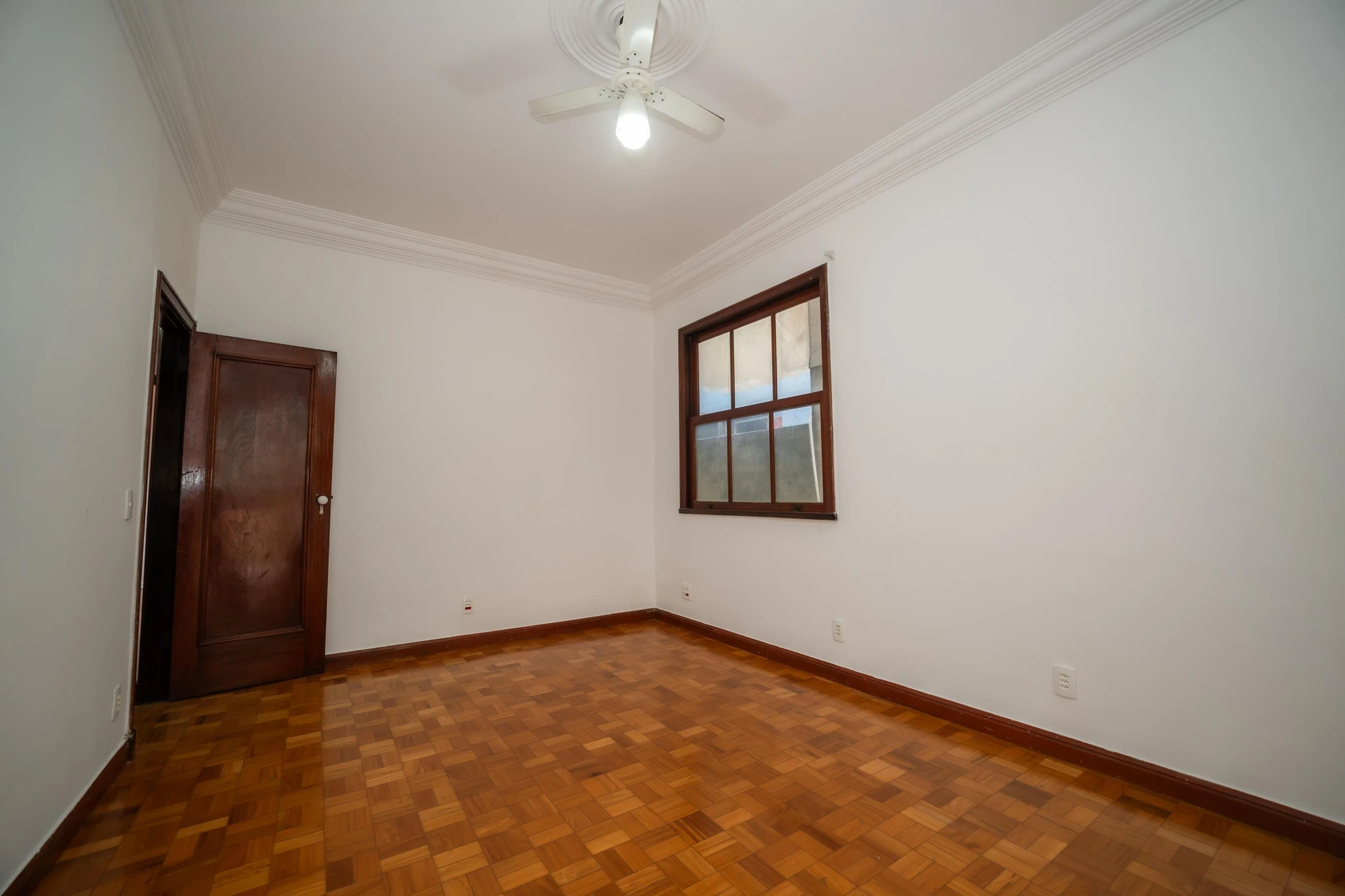 Garden in a 3-bedroom house, 200 m² — photo 46