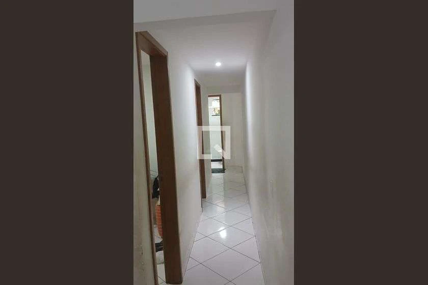 Apartamento de 2 quartos com cozinha fechada e 45 m² — photo 11