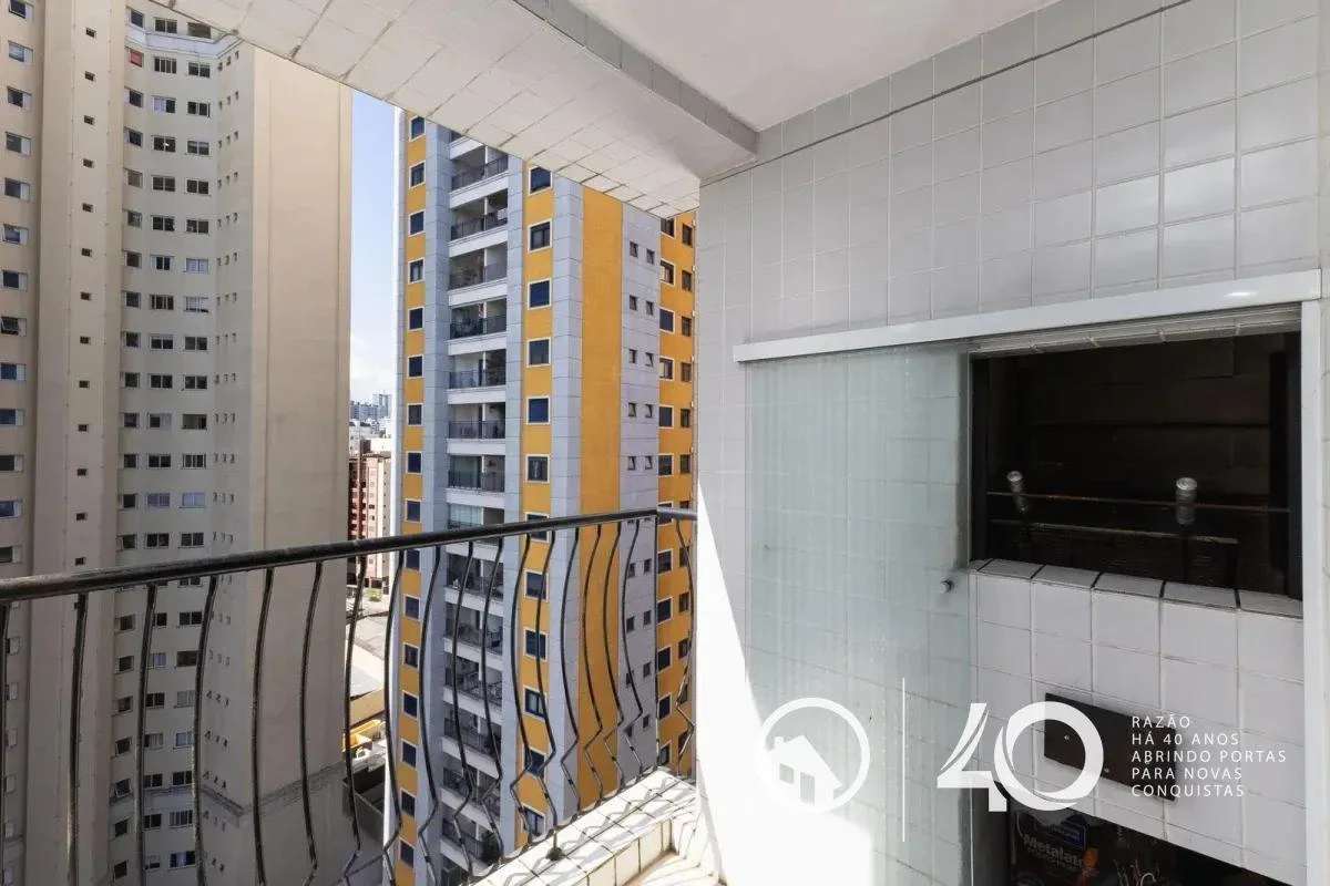 Furnished apartment, 67 m², with a glass-enclosed balcony — photo 14