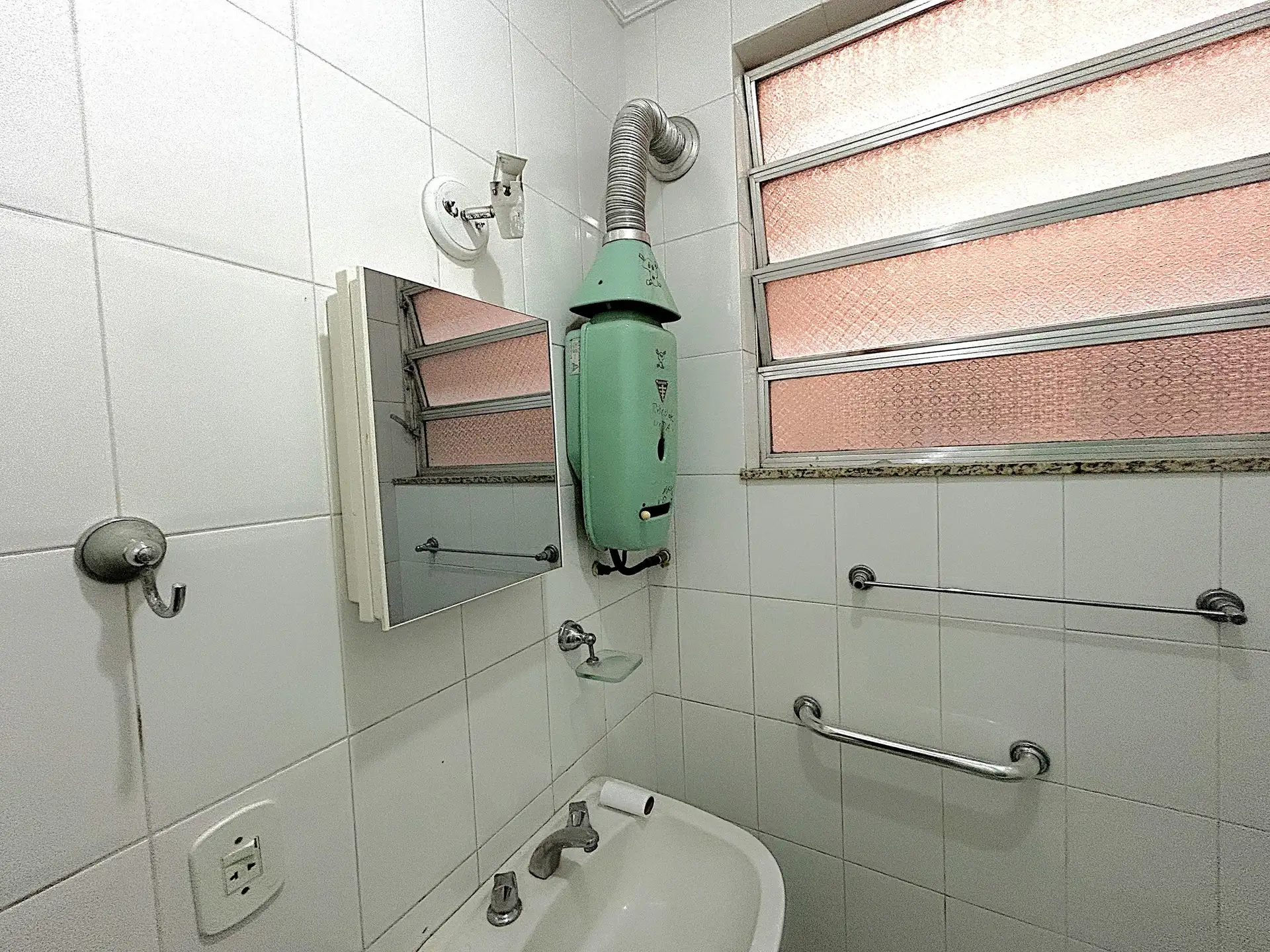 Apartamento sem mobília com 2 quartos e 1 banheiro — photo 29