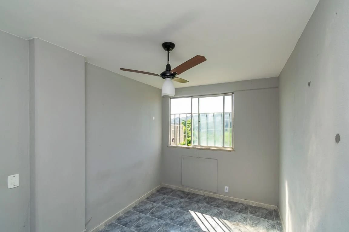 Unfurnished 2-bedroom apartment with 1 parking space — photo 3