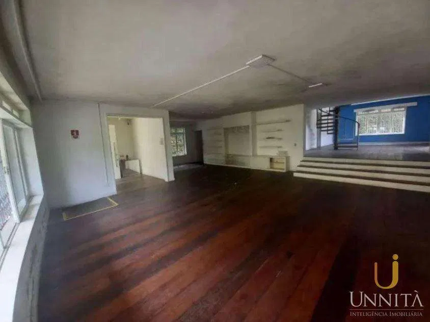Вид на горы и 8 спален: дом 584 м² — photo 22