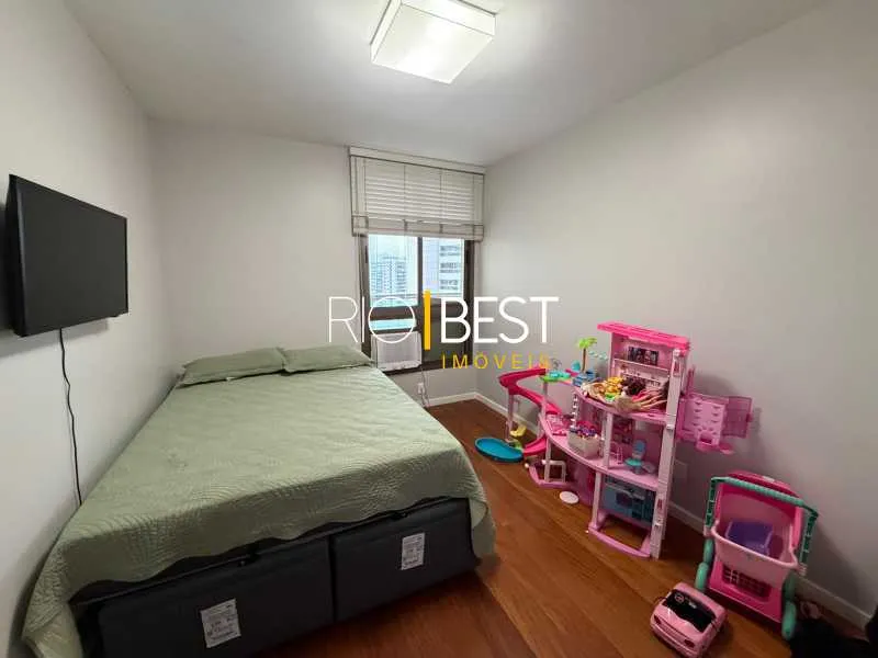 4-bedroom apartment with 5 bathrooms and 3 parking spots — photo 22