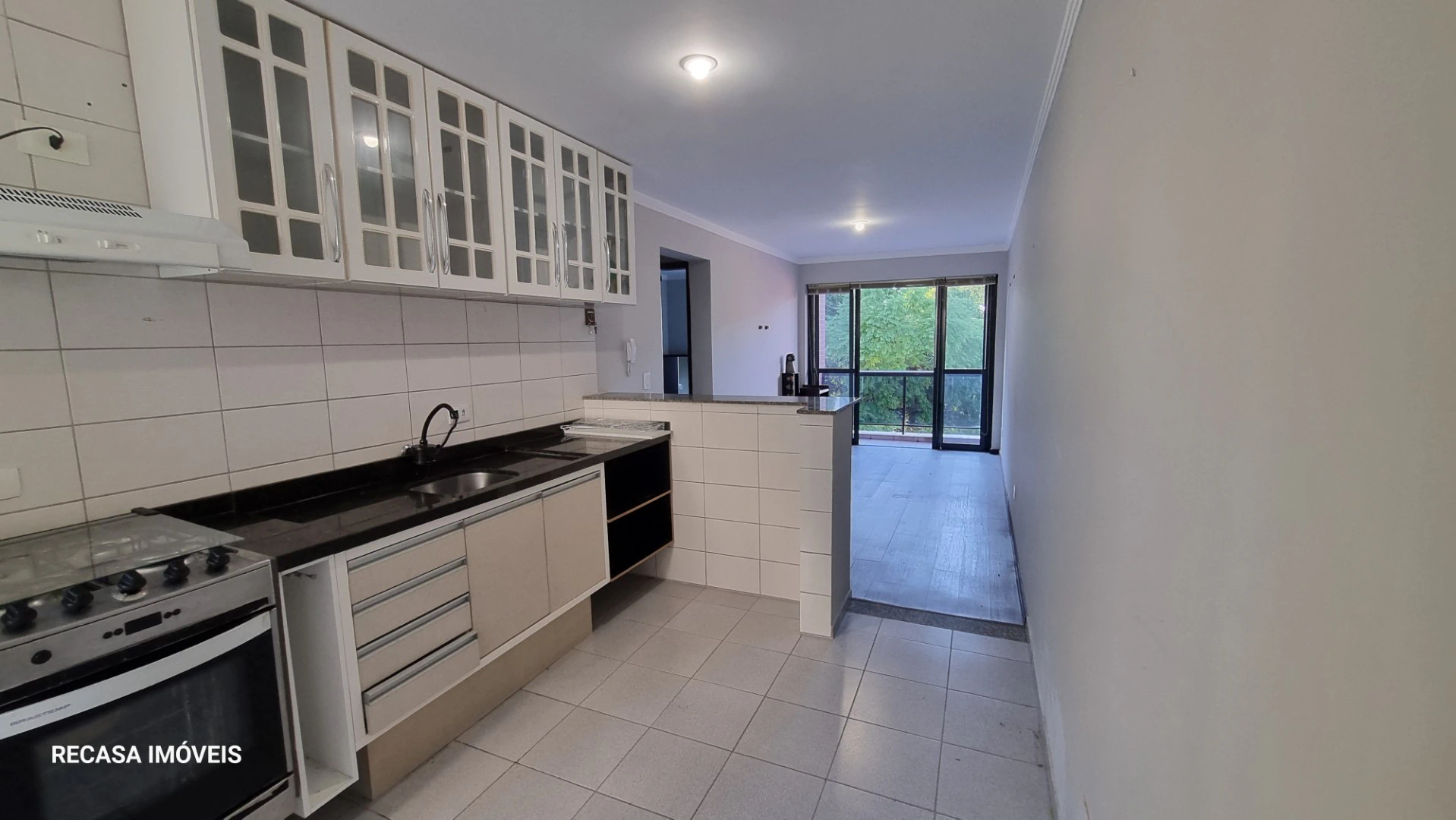 2-bedroom apartment with a washing machine in Curitiba — photo 2