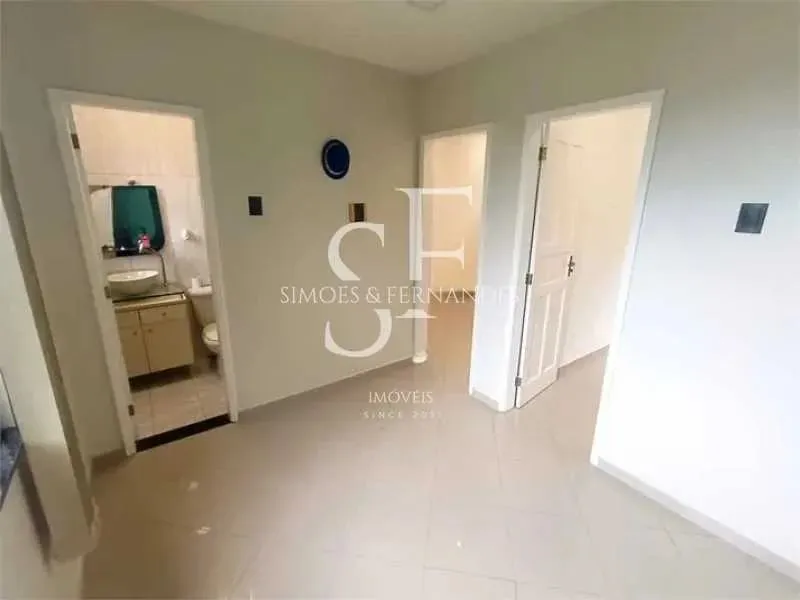 Unfurnished apartment with 3 bedrooms and 3 bathrooms — photo 18