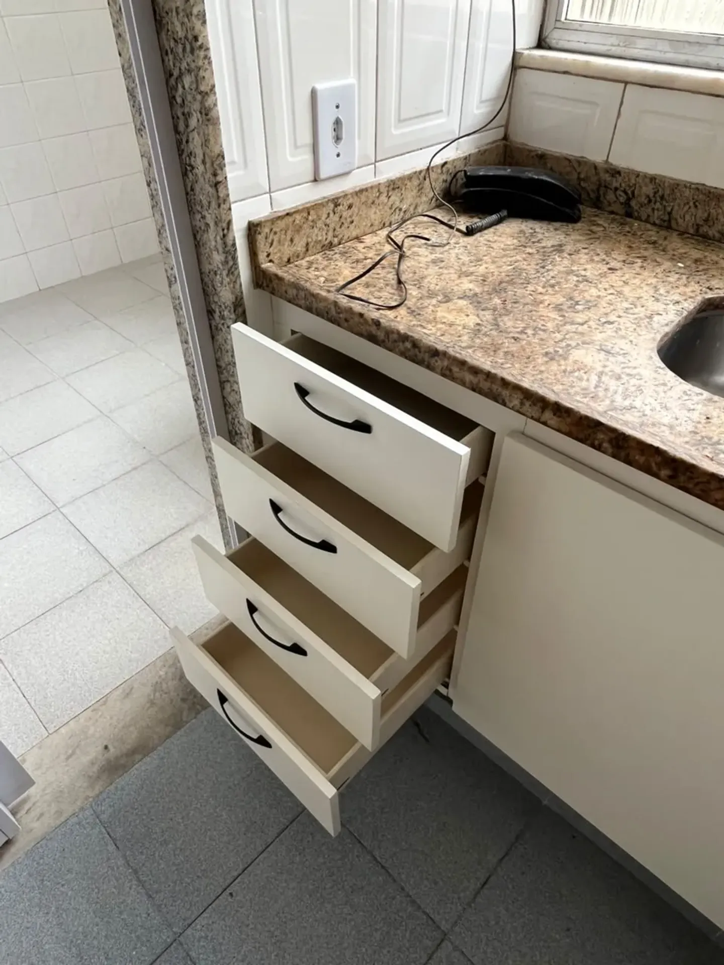 Apartment on the 1st floor with wood or laminate floors — photo 10