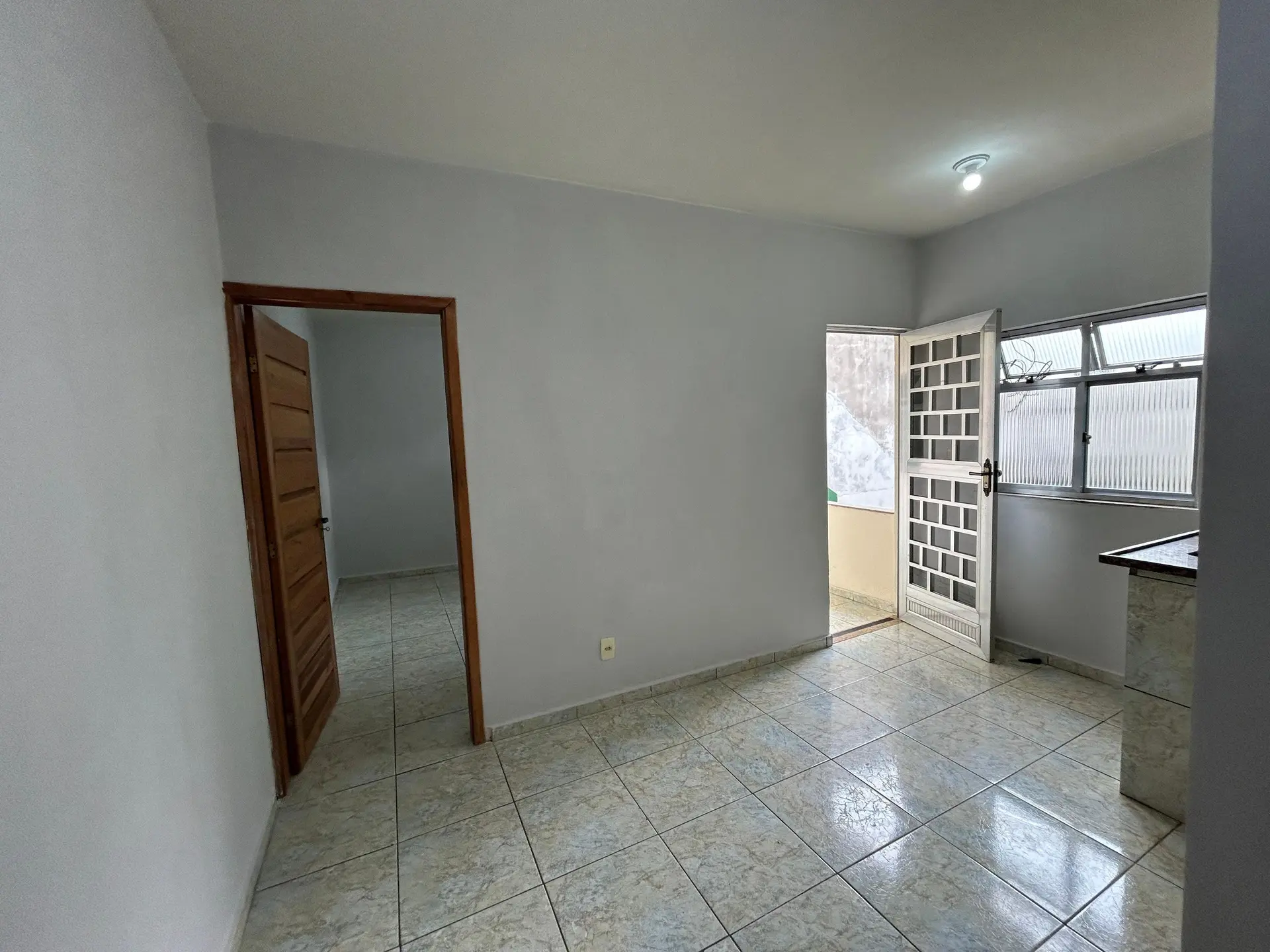 House, 40 m², with a grill on the balcony — photo 27