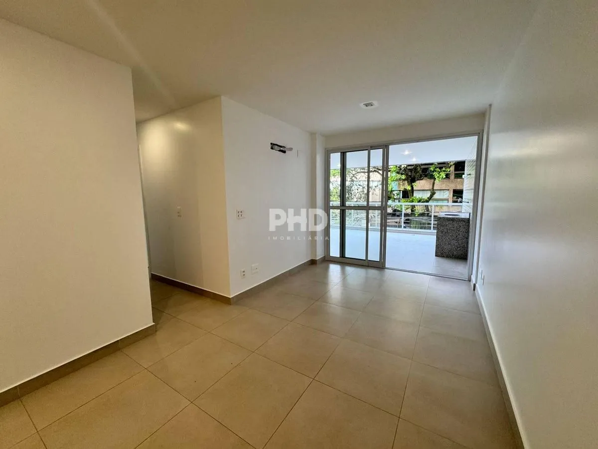 Apartment on the 1st floor with a grill on the balcony — photo 28