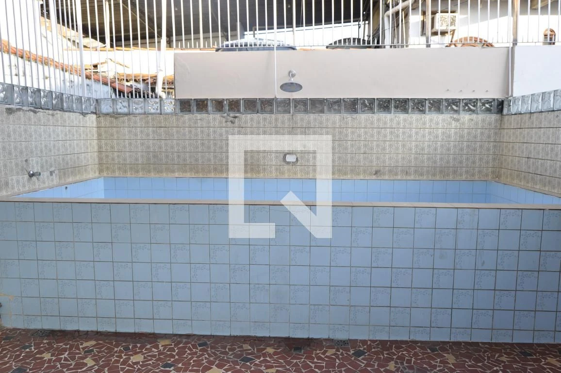 House, 180 m², with a private pool — photo 51