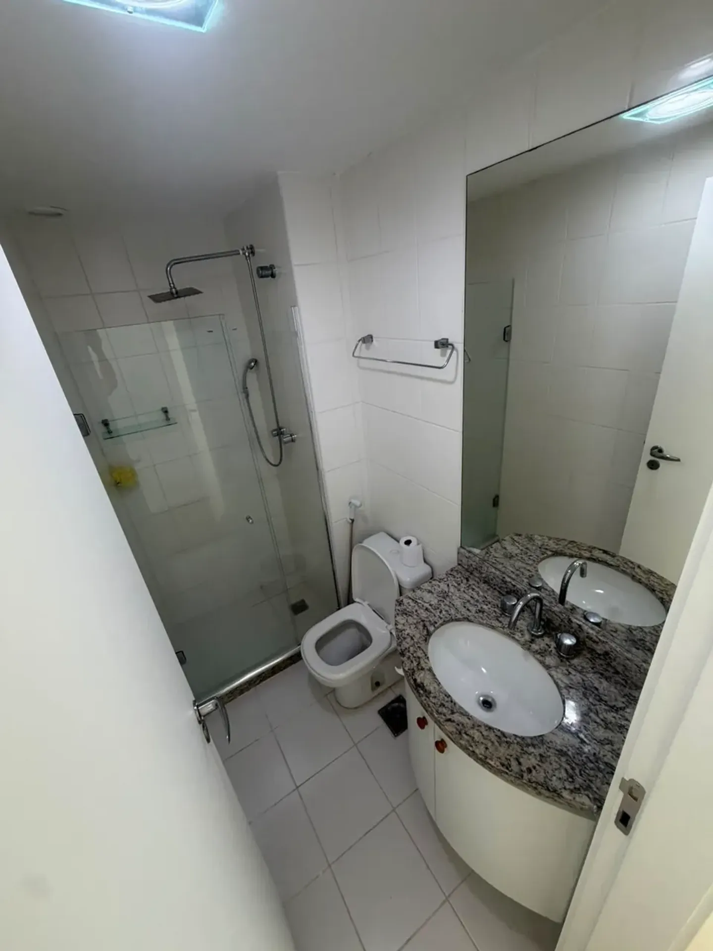 Apartment with 2 bedrooms and a balcony grill — photo 21