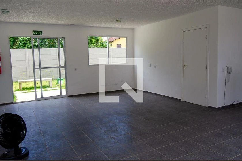 Furnished 2-bedroom apartment with an open kitchen — photo 31