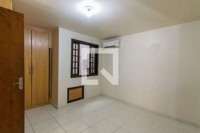 House, 220 m², with a garden — photo 16