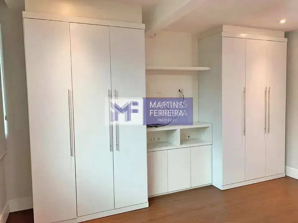 Furnished home with pool and shared BBQ area — photo 4