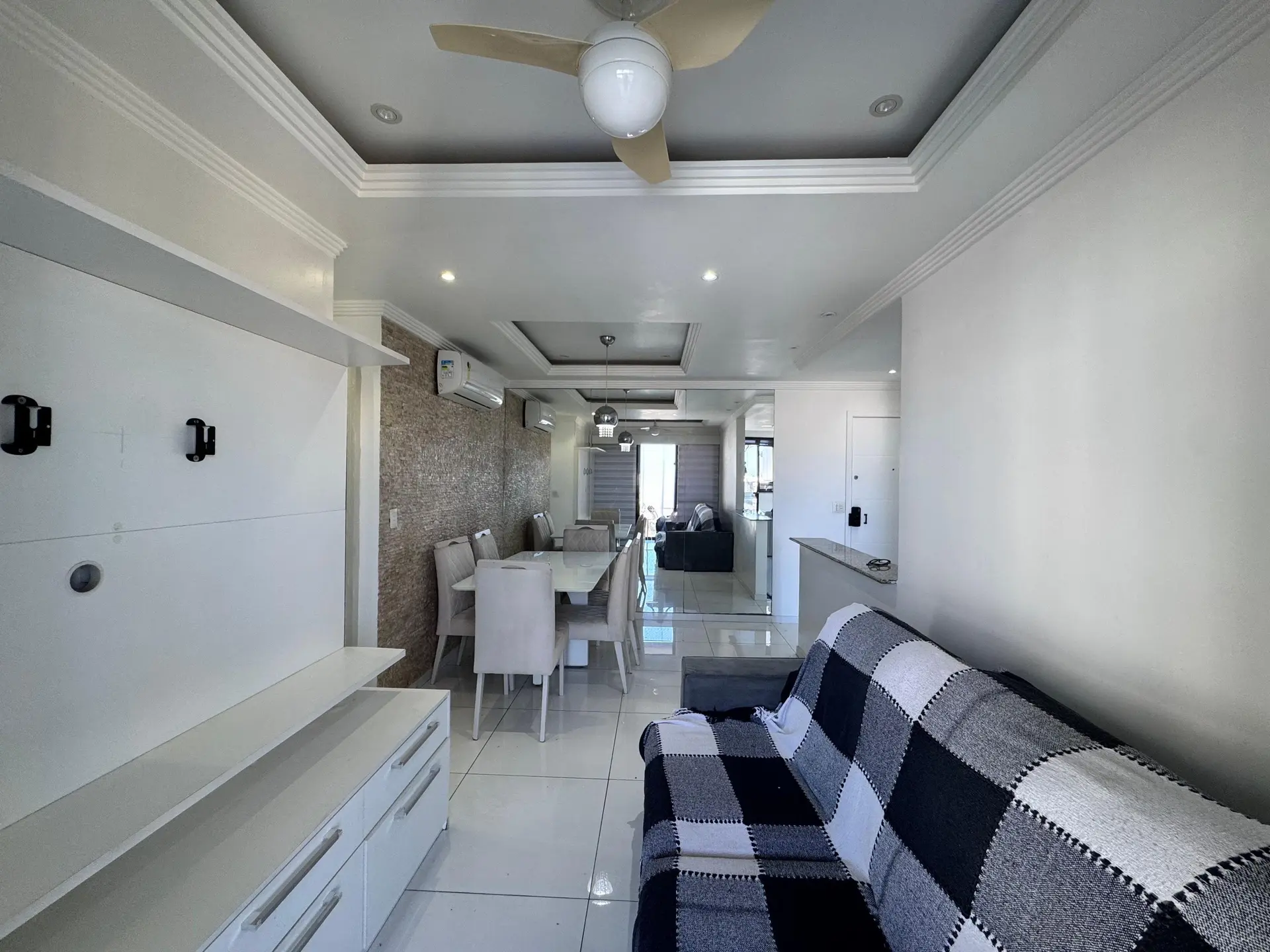 3-bedroom apartment with a grill on the balcony — photo 17