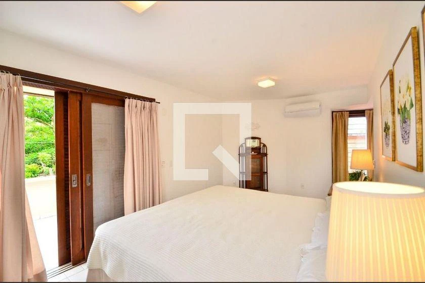 Ванна и 6 спален: дом 315 м² — photo 37