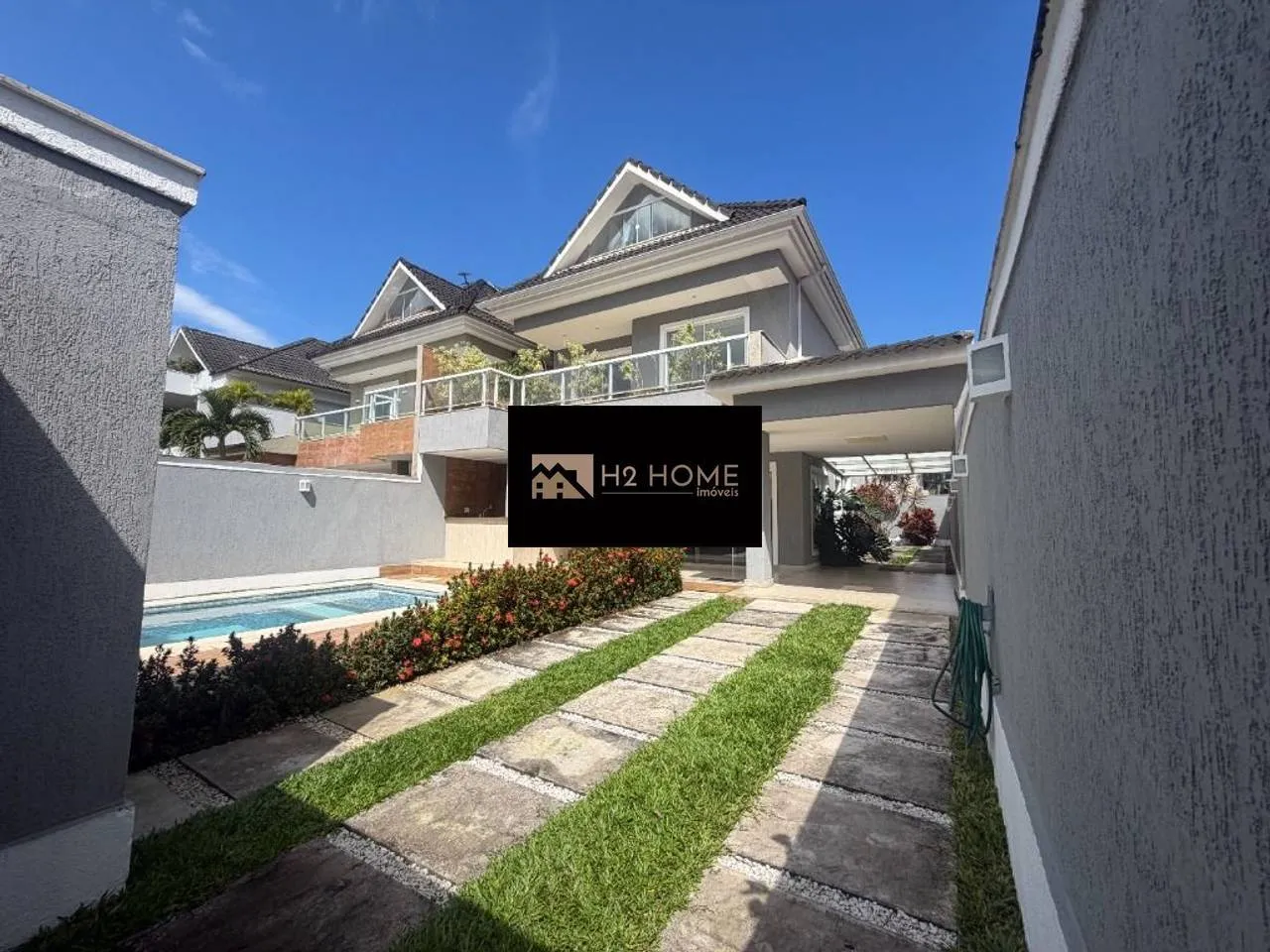 290 m² house with 4 bedrooms and 4 parking spots — photo 7