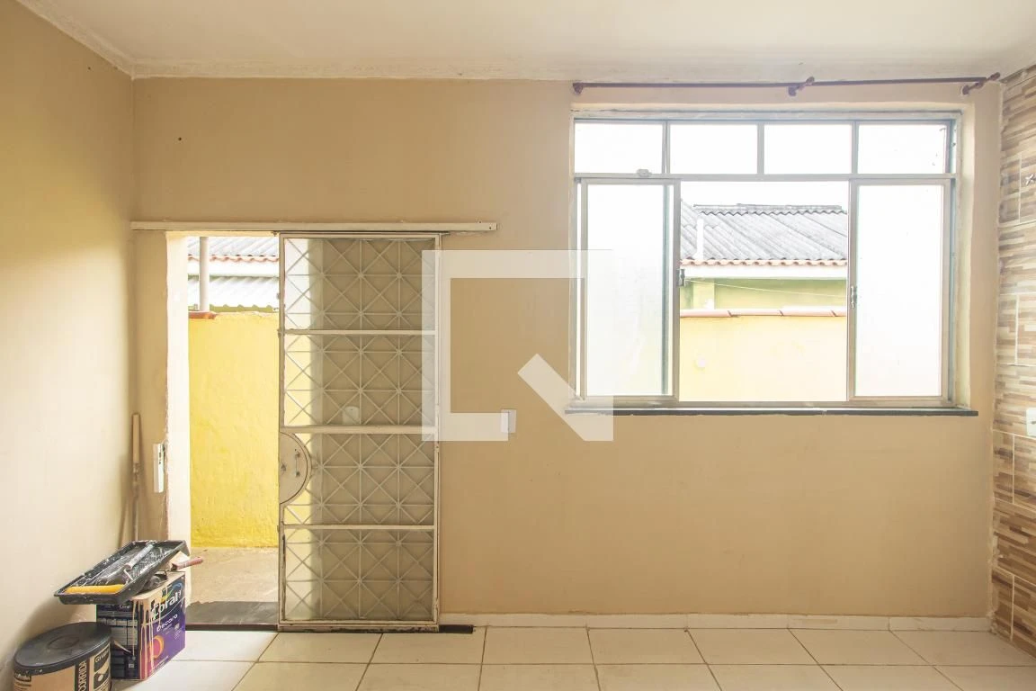 Unfurnished house with 2 bedrooms and 1 tiled bath — photo 20