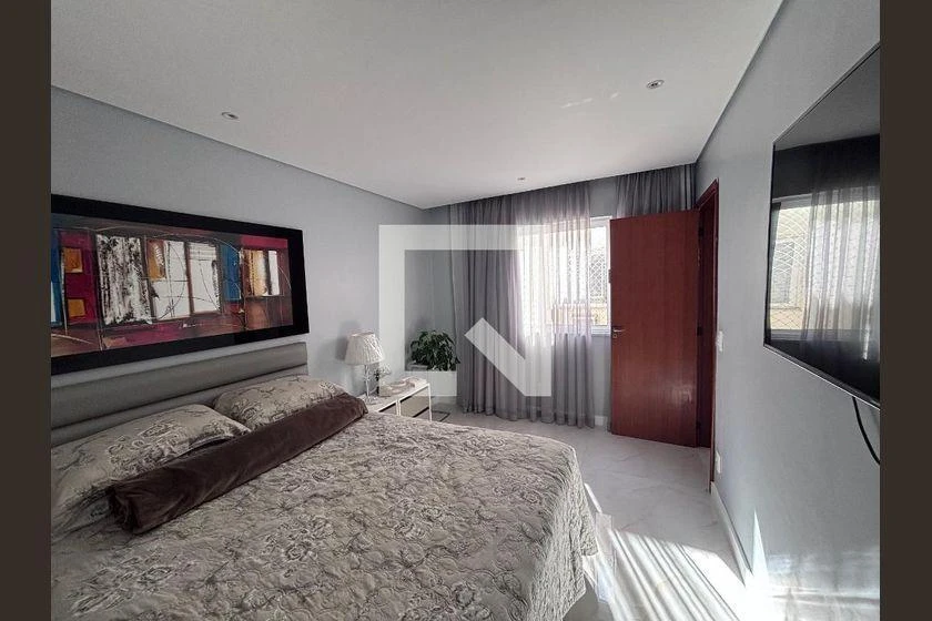 Furnished 4-bedroom apartment with gas-stove kitchen — photo 10