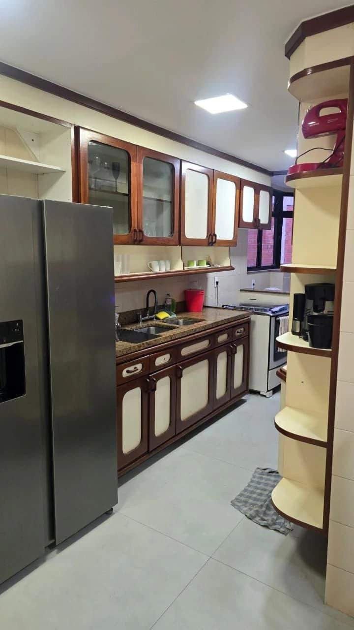 4-bedroom apartment in a building with a sauna — photo 24