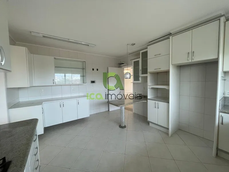Меблированный дом на 2 уровня: 4 спальни и 3 санузла — photo 53