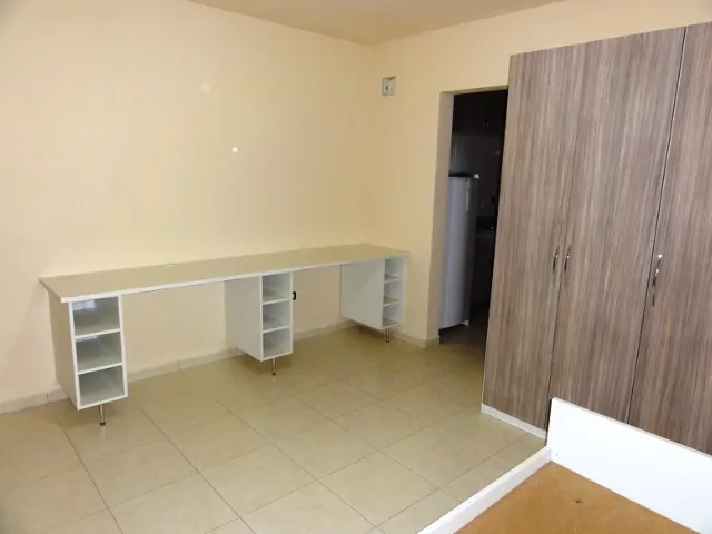 Studio de 28 m² com máquina de lavar e espaço de home office — photo 4