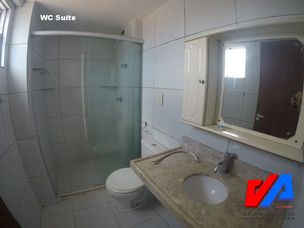 3-bedroom apartment in a building with a gym — photo 12