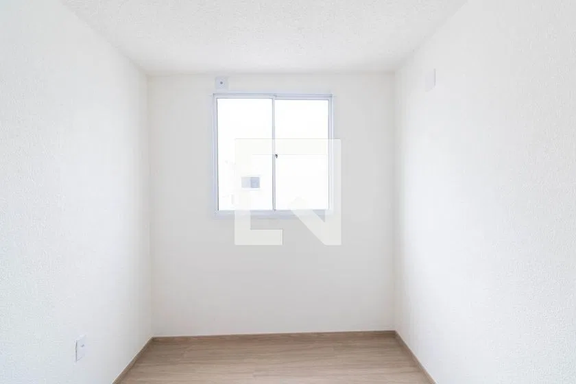Apartamento de 46 m² com 2 quartos e cozinha fechada — photo 11