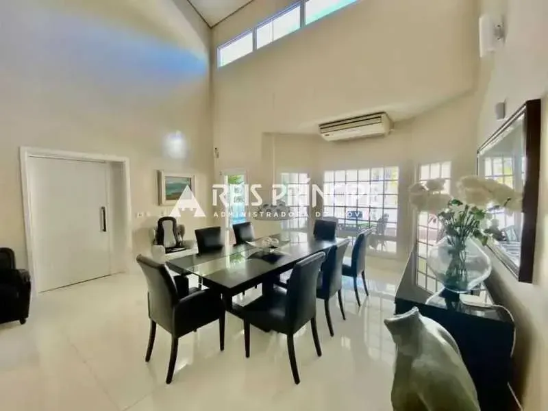 Duplex house with 5 bedrooms and a glass-enclosed balcony — photo 4
