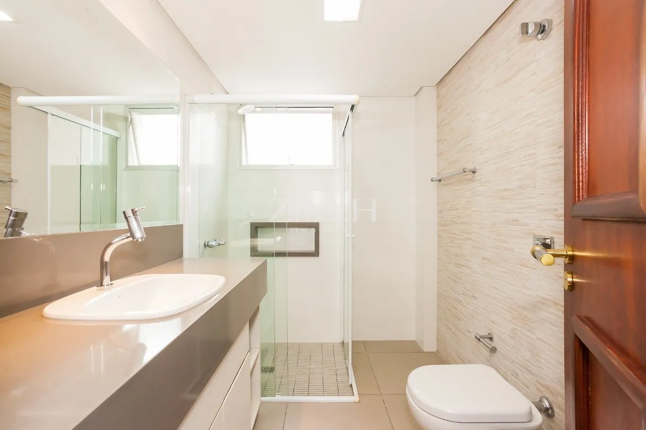 4-bedroom apartment with 219 m² and 2 parking spots — photo 20