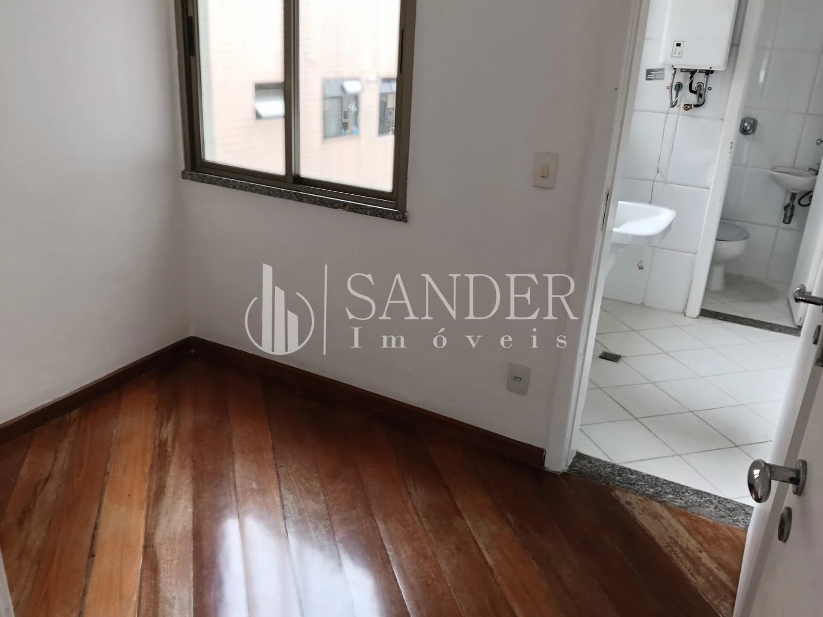 3-bedroom apartment, 1 with its own bathroom, 90 m² — photo 13