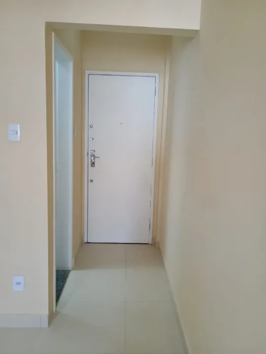 Apartamento de 1 quarto com cozinha separada e elevador — photo 13