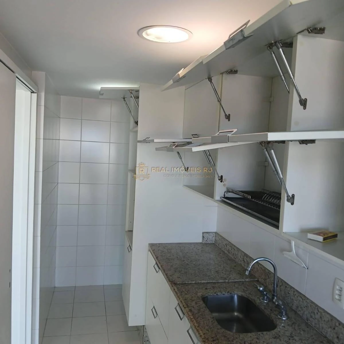 For rent: 3-bedroom apartment with 3 bathrooms and a balcony — photo 28