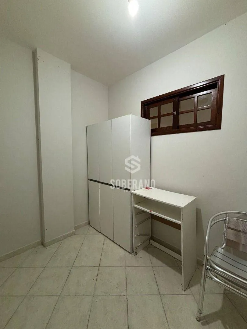 House with 6 bedrooms and 720 m² plus 4 parking — photo 46