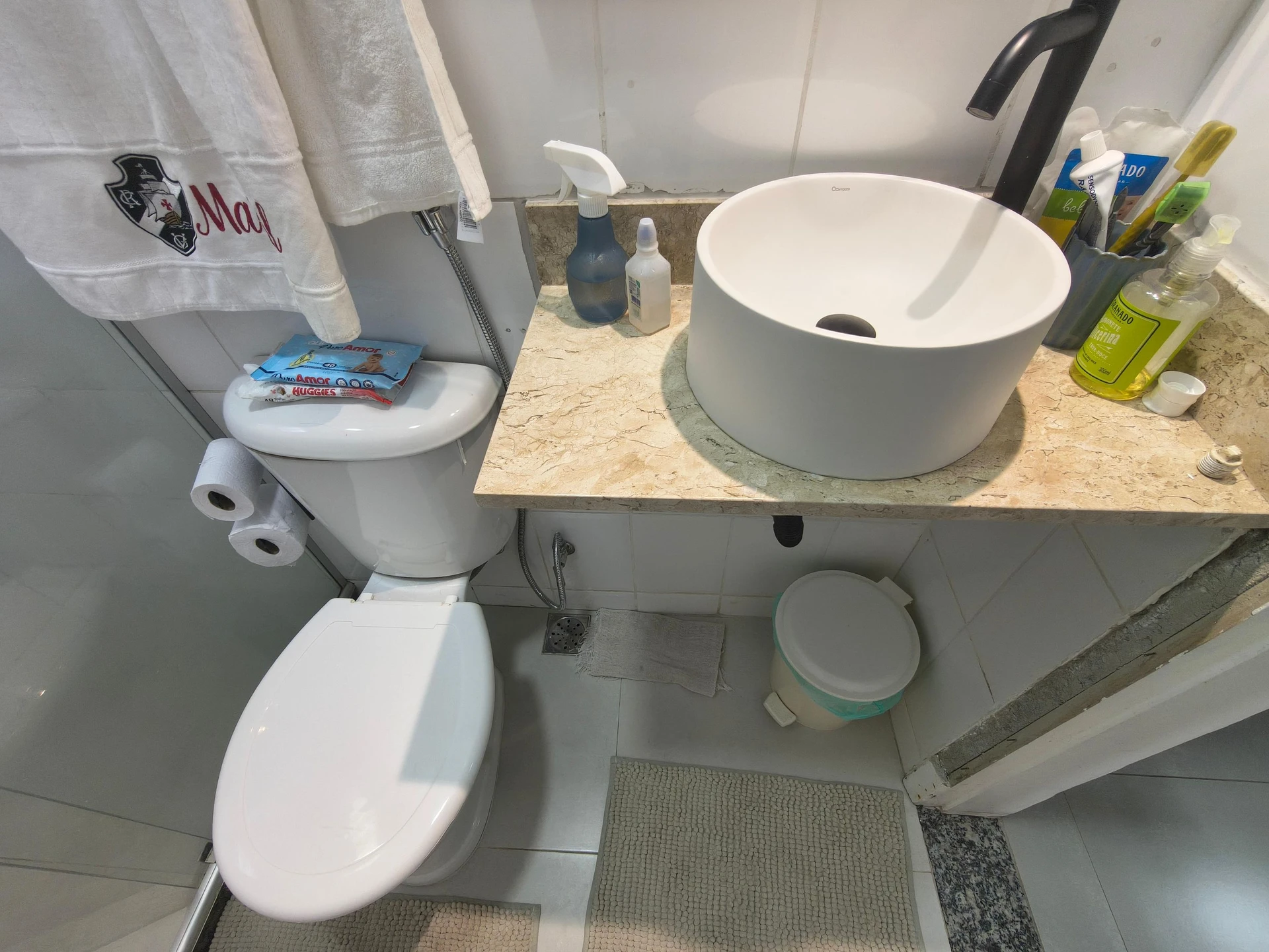 Casa mobiliada com 3 quartos e varanda, com 6 vagas — photo 3