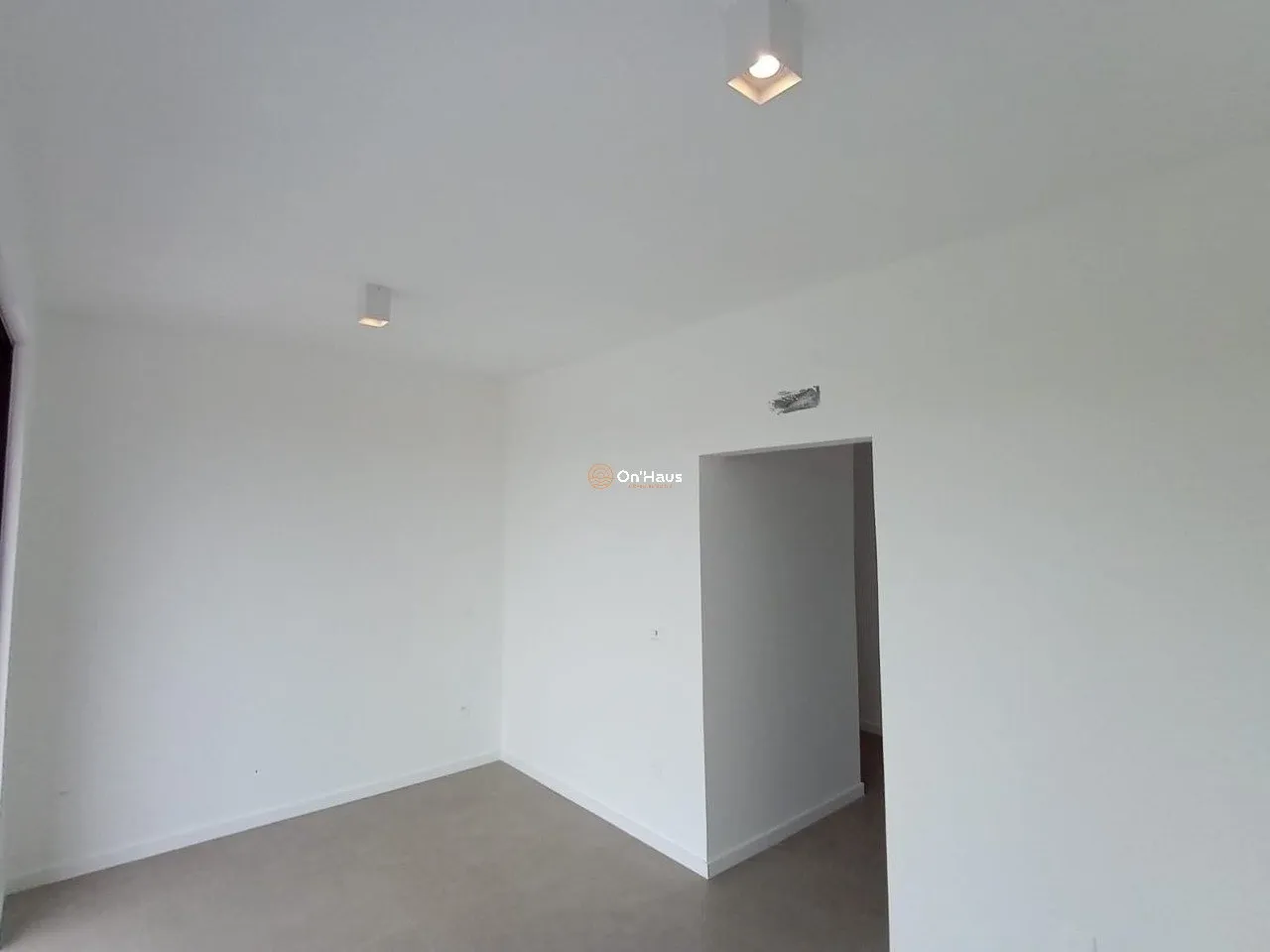 Rental house with 6 en-suite bedrooms and 513 m² — photo 12